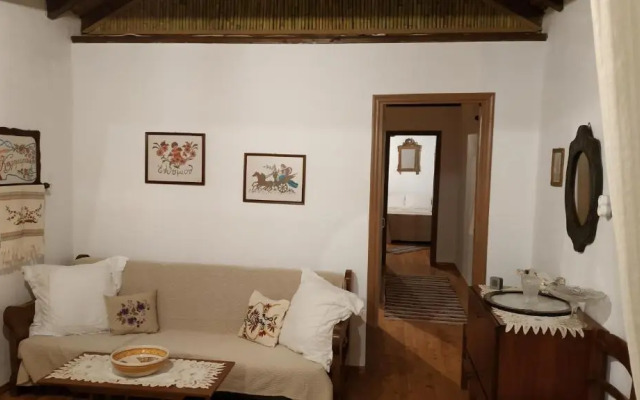 Traditional 1697 Thalamai house