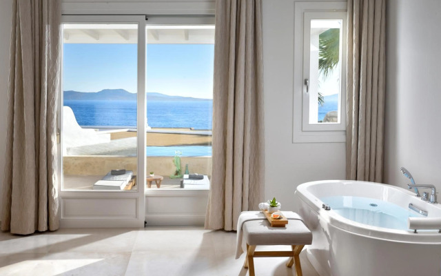 Anax Resort & Spa