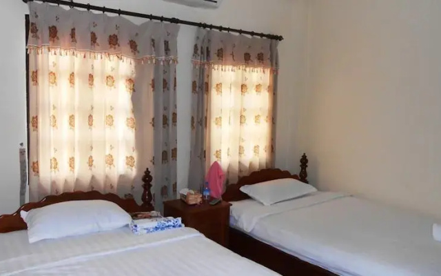 Oudomsab Guesthouse & Restaurant