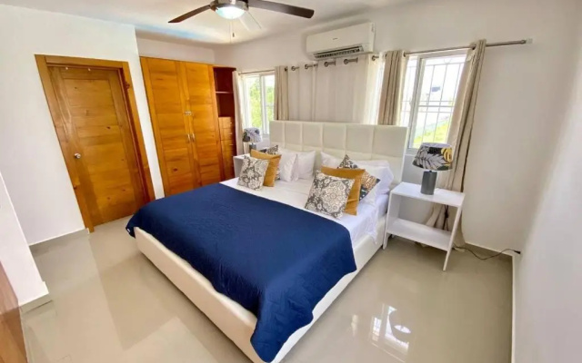 Full Village + 4 rooms + Private pool