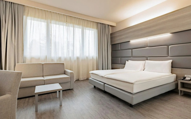 Just Hotel Saronno