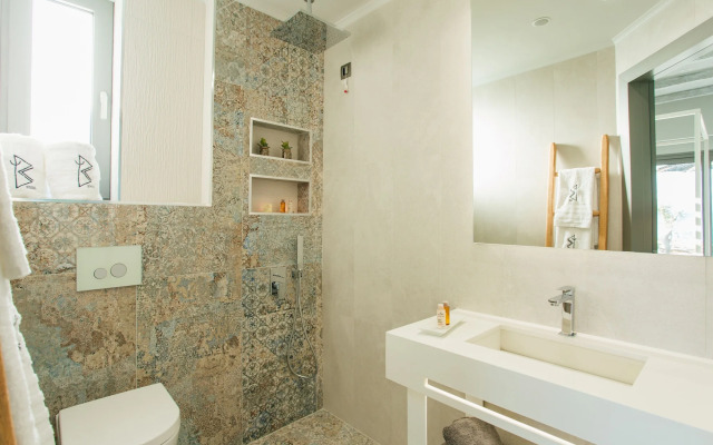 Blue Carpet Luxury Suites