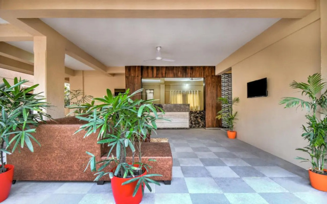 Treebo Sayaji Residency