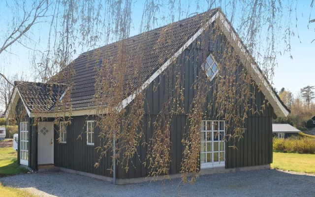 8 Person Holiday Home in Logstrup-by Traum