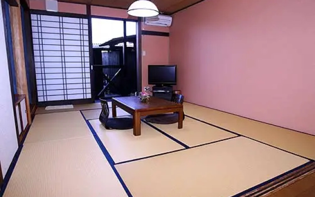 Yufuin Bath Satoyamasafu
