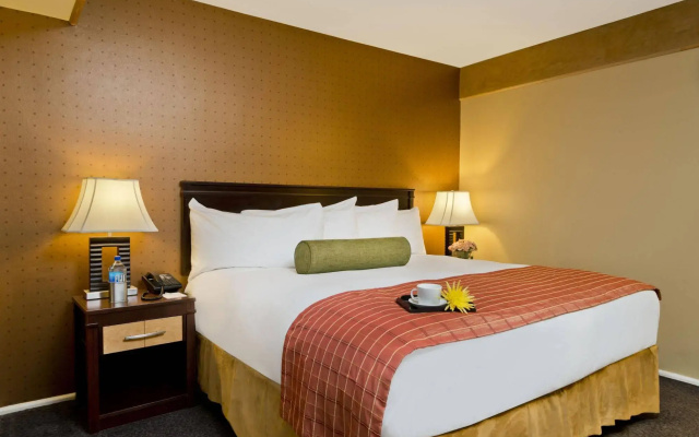 Fountaingrove Inn Hotel and Conference Center