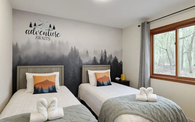 Poconos Hideaway - Woods & Wildlife