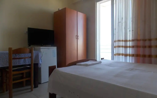 Camela Apartments