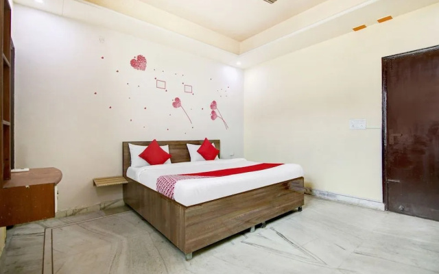 OYO 35941 Hotel Yuvraj Grand