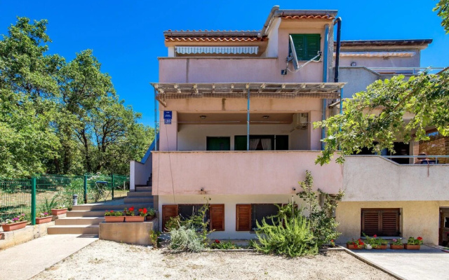 Amazing Home in Potocnica With Wifi and 1 Bedrooms