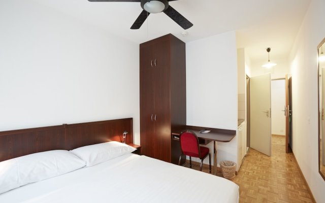 Отель Calvy Швейцария, Женева - отзывы, цены и фото номеров - забронировать отель Calvy онлайн комната для гостей