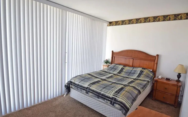 Century I 702 By Redawning