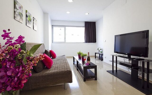 Отель Charmsuites Paralel комната для гостей