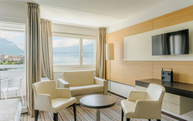 Hotel Mona