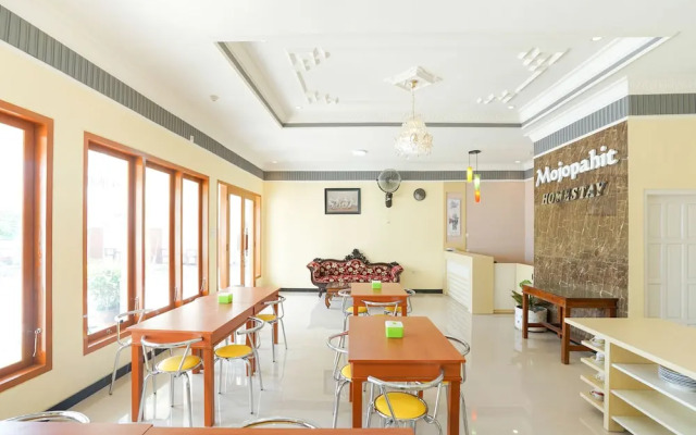 Majapahit Homestay Syariah 1 by Oyo Rooms