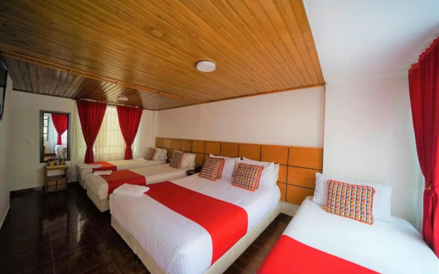 Hotel Embajada Real
