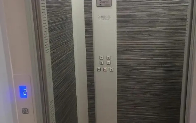 Belvedere Airport Suites