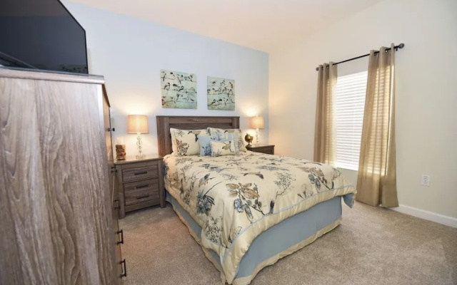 1586 Moon Valley Drive