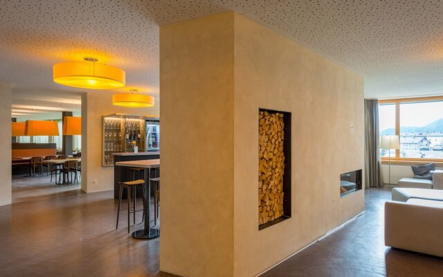 Отель Youth Hostel St. Moritz Швейцария, Санкт-Мориц - отзывы, цены и фото номеров - забронировать отель Youth Hostel St. Moritz онлайн интерьер отеля