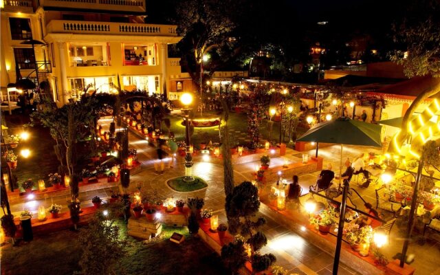 Отель Kathmandu Guest House by KGH Group Непал, Катманду - 1 отзыв об отеле, цены и фото номеров - забронировать отель Kathmandu Guest House by KGH Group онлайн вид на фасад