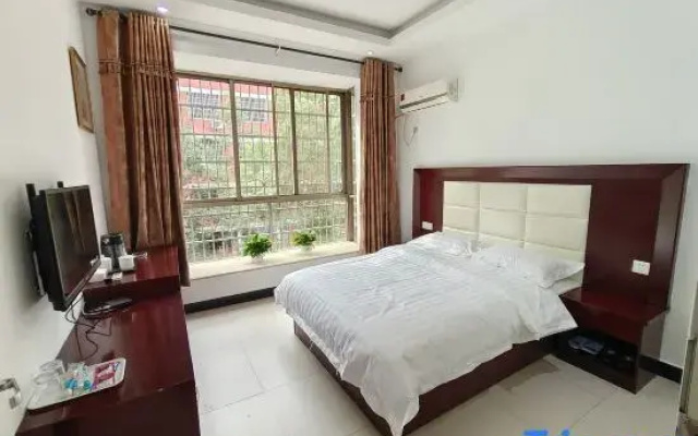 Xiangtan Jiuhua Business Hotel