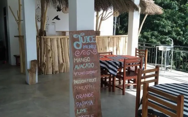 Dewy Arena Hotel
