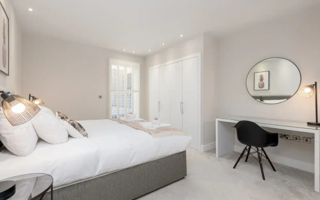 Silver Lining - Penthouse with parking