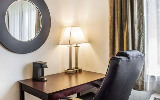 Quality Inn & Suites Sturgeon Bay