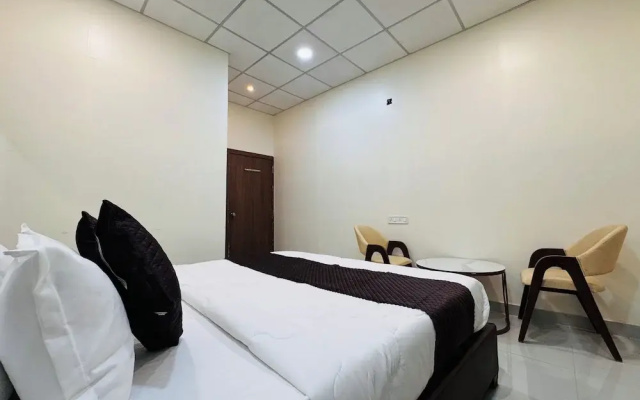 Hotel Wagheshwari