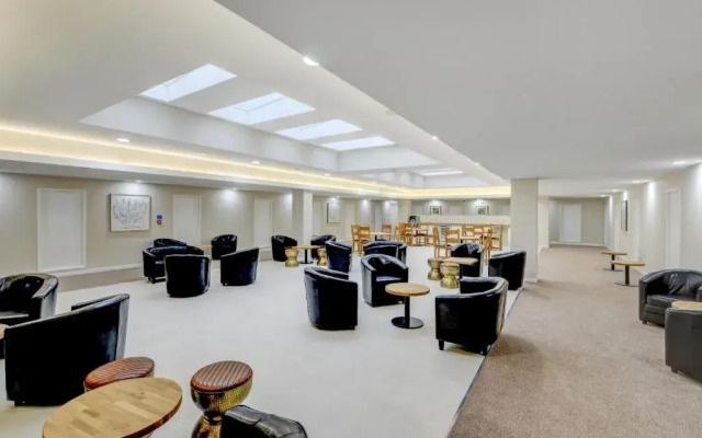 OYO Plymouth Central Hotel