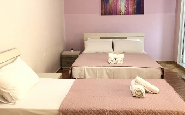 Briken Aparthotel