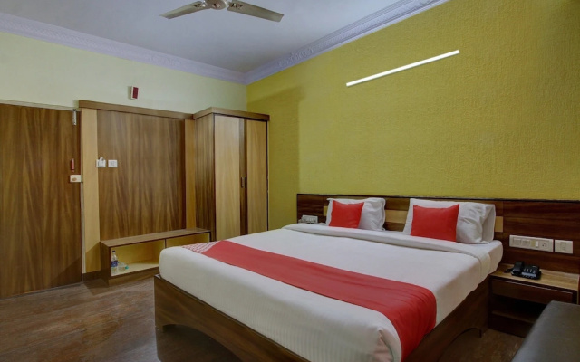 Hotel The Blue Ivy by OYO