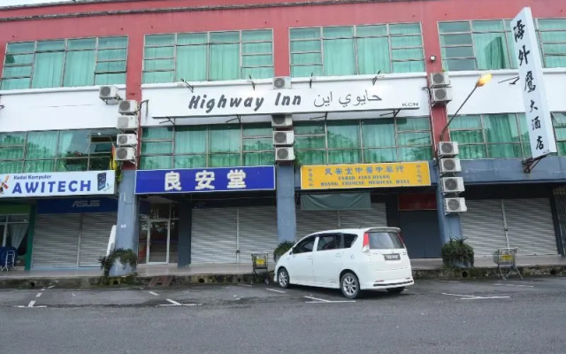 OYO 89642 Highway Inn