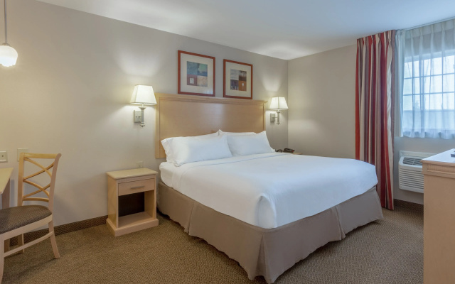 Candlewood Suites Minot by IHG