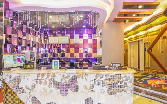 曼之雅主题酒店(上海昌平路地铁站店)