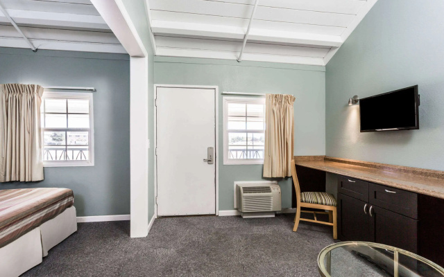 Travelodge by Wyndham Fairfield/Napa Valley