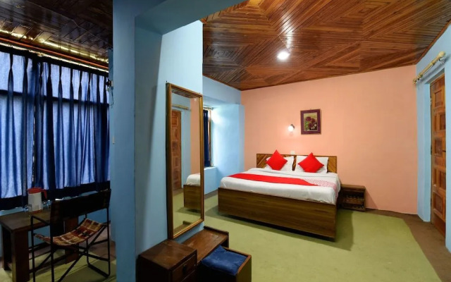 OYO Home 15642 Luxurious 2BHK