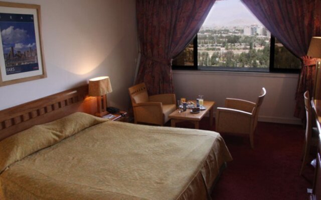 Hotel Pars Kerman in Kerman, Iran from 147$, photos, reviews - zenhotels.com guestroom