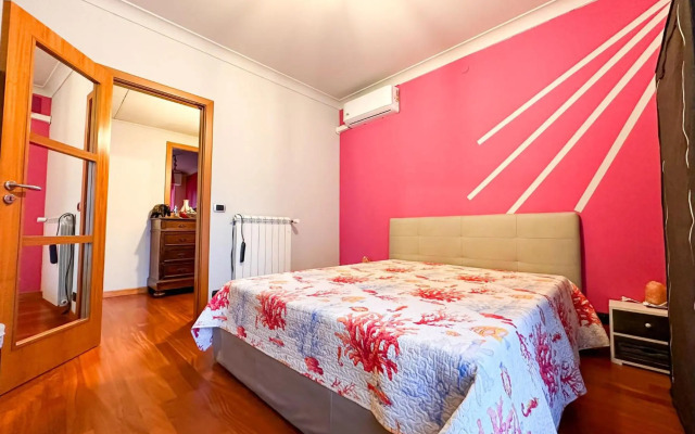 Room in Guest Room - Camera Rosa Appartamento Quadrifoglio