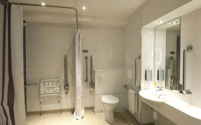 Premier Inn Bedford South (a421)