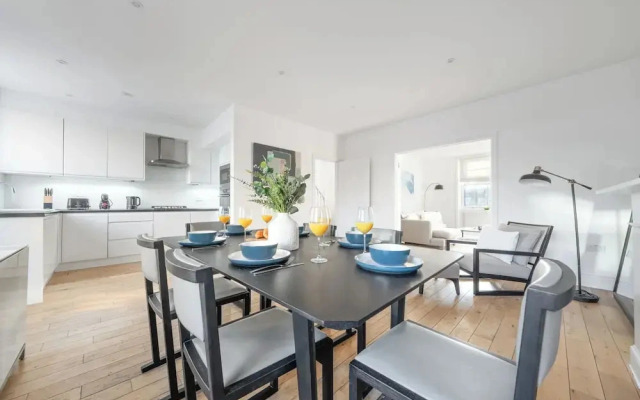 Hyde Park 3BR Retreat by Marble Arch