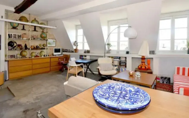 Notre Dame Paris Flat