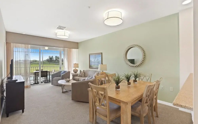 Genoa Vacation Rental: Stylish 2-BR Condo with Golf & Lake Views. Resort-Style Pool, Hot Tub, and Easy Access to Championship Golf. Minutes from Naples Beaches, 5th Avenue S, and Marco Island