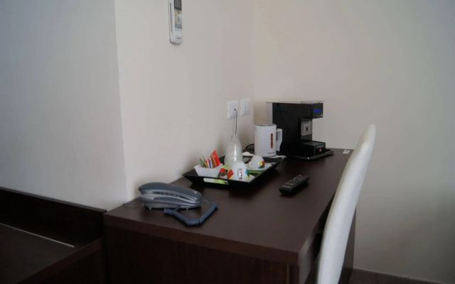 Mia Suites