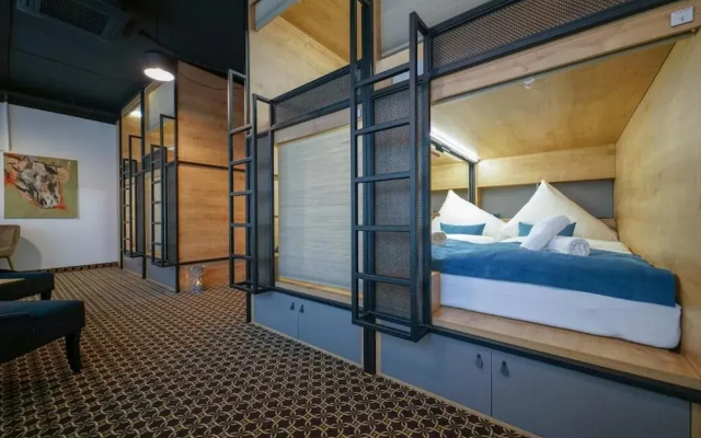 CHORS like a hotel | Capsule & NFT Boutique Hostel Bratislava | City Center