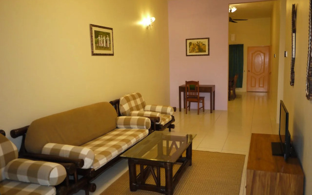 Pesona Home2stay at Tasik Raban