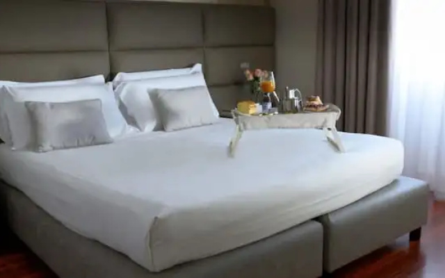 Green Park Hotel