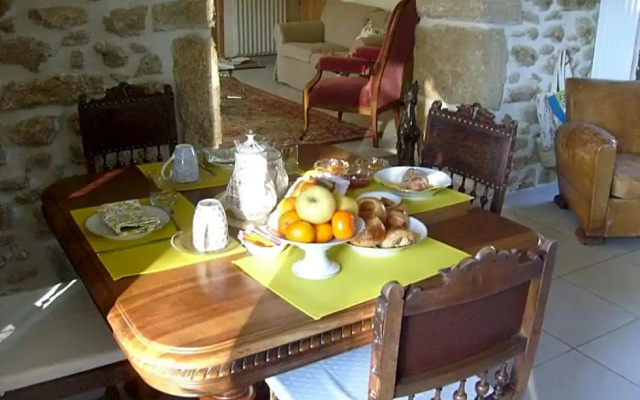 La Maison Ocre (Adults Only)