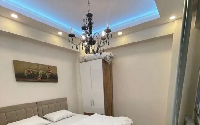 Mutlu Flat