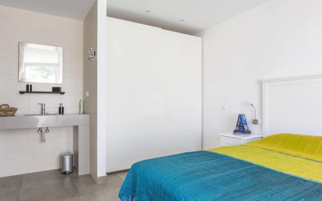 Attractive Villa in Caleta de Vélez with Private Pool